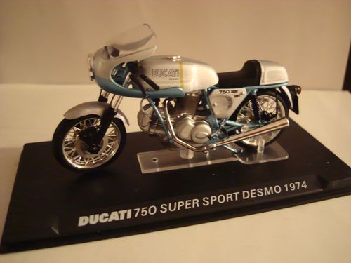 750 SS Desmo  1974 SUPERSPORT silber