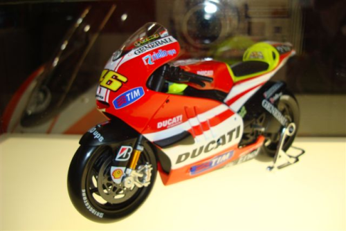 Ducati Desmosedici (2011)