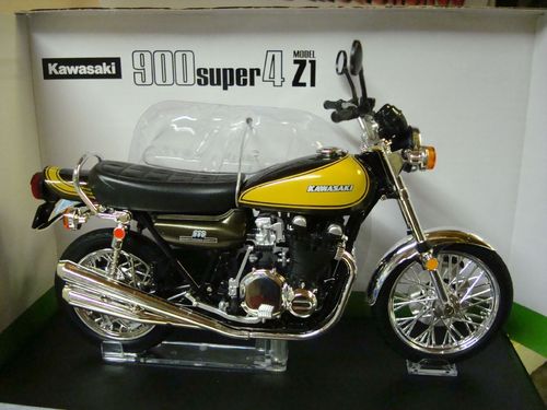 Z 900 SUPER 4 ( Z 1 ) 1973 gelb