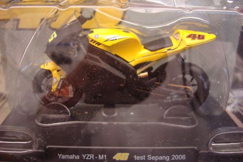 2006 Yamaha YZR MI test Sepang 2006