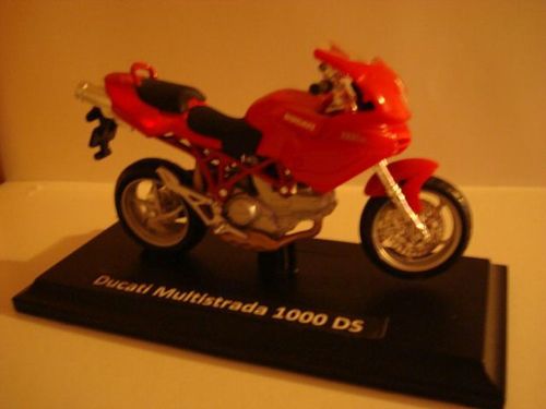 Multistrada 1000 DS rot Ausstellungsstück