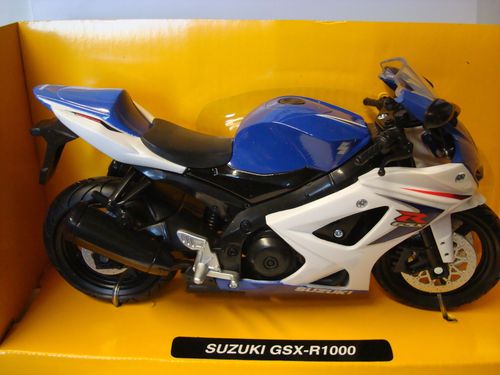 GSX R 1000 weiss blau  2008