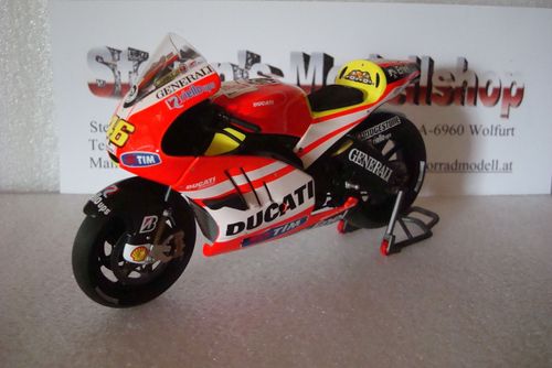 2011 Ducati Desmosedici  UNVEILING